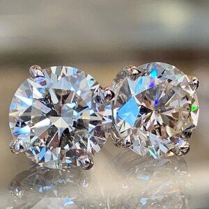 💎 Crystal Clear Round Stud Silver Plated Fashion Earrings for Women, INDN8599